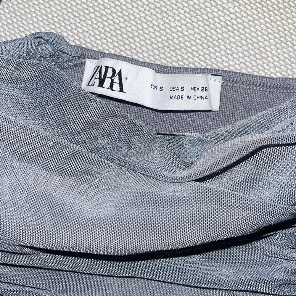 Zara Crop Asymmetric top - Picture 7 of 7